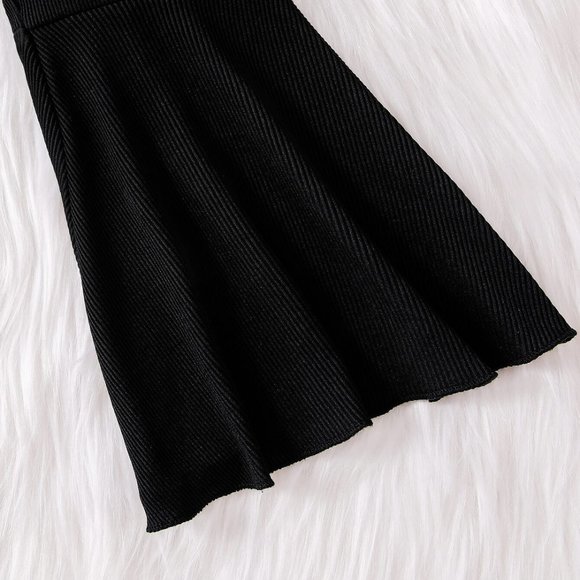 MAMA'S GIRL GRAPHIC SWEATSHIRT AND FLARE PANTS SET - Picture 5 of 5